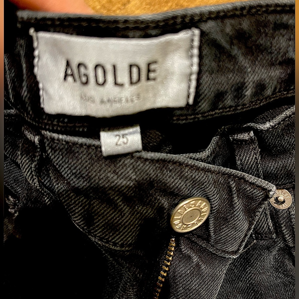 Agolde distressed jeans. Size 25